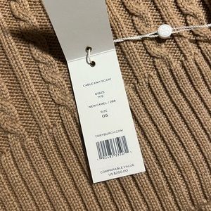 New with tags Tory Burch cable knit scarf. Super warm for the winter
